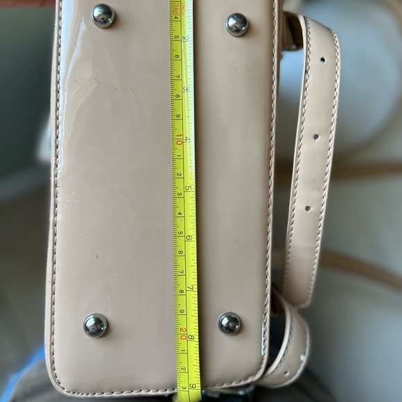 Backpack - Picture 6 of 7